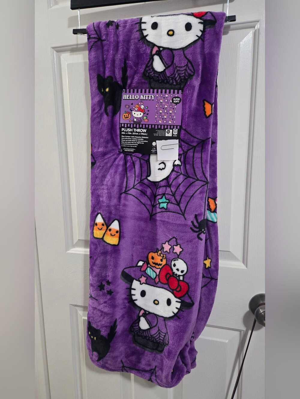 Hello Kitty Halloween Plush Throw - Purple 50x70"